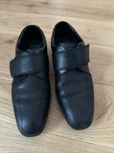 Clarks Bootleg WILLIS TIME Older Boys Black Leather School Shoes 4F - Picture 1 of 7