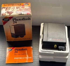 Vintage Boots Photo flash 1980s In Original Box w/ Instructions & Hot Shoe Cord - Picture 1 of 10