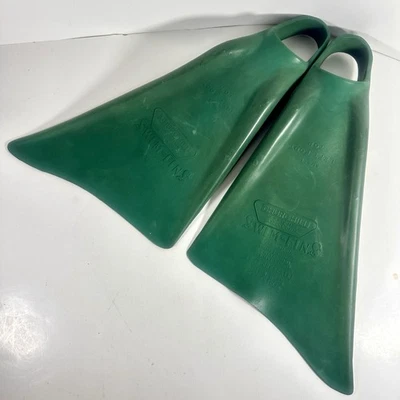 Aletas de Natación Churchill Vintage Casi Como Nuevas Talla Pequeña Hechas en Gardena EE. UU. Foto 1 de 4