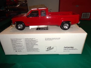 AMT Ertl Victory Red 1996 Chevrolet C-3500 Dooley Plastic Promo Pick-up W/Box - Picture 1 of 8