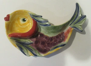 Tabletops Gallery 16” Under The Sea fish shape ceramic Divided Dip & Chip Bowl - Picture 1 of 10
