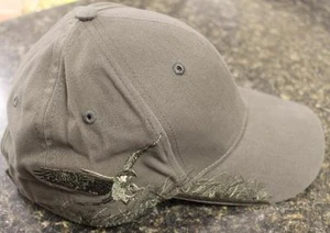 Cappello verde oliva ricamo Dri Duck Endangered Wildlife Series Peregrine Falcon - Foto 1 di 4