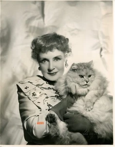 BILLIE BURKE Vintage Original DBLEWT SELTENES Foto mit großer Katze von JOHN A PIVER - Bild 1 von 2