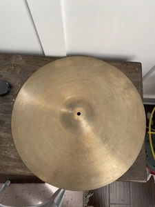 Vintage Zildjian Avedis 20″ Ride Cymbal 2480 Grams NICE FREE SHIPPING - Picture 1 of 5
