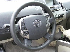 Чехол на руль из натуральной кожи ДРЕВЕСНЫЙ УГОЛЬ для Toyota Wheelskins размер AXX - Изображение 1 из 4