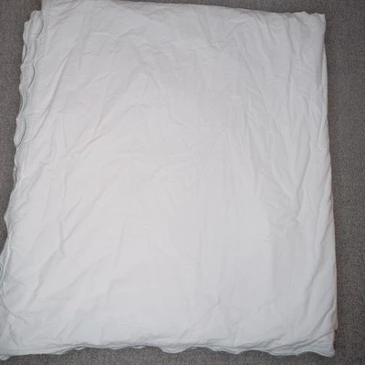 Hotel Queen Embroidered  Scalloped Edge 100% Cotton  Duvet Cover Queen  84x94" - Image 1 of 4