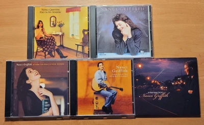 Nanci Griffith - Hearts In Mind / Clock Without Hands /... 5 CD Sammlung - Bild 1 von 2