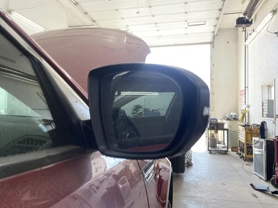 Espejo retrovisor derecho usado se adapta a: Kia Optima Power 2015 construido en EE. UU. manual plegable derecho Foto 1 de 4