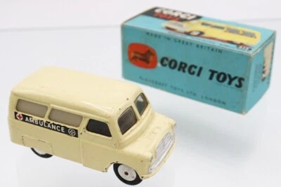 ^Juguetes Corgi de colección | 412 | Ambulancia Bedford Utiliecon con caja azul original Foto 1 de 4