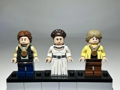 LEGO Han Solo Princess Leia And Luke Skywalker Celebration Minifigures 75365 NEW - Image 1 of 4