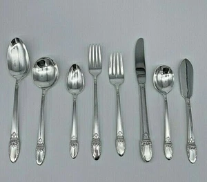 1847 Rogers Bros silverware Silver-plated First Love by the piece you pick - Picture 1 of 59