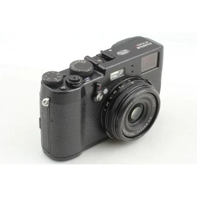 Fujifilm X100T 16.3 MP Compact Digital Camera with 23 mm f/2 Fixed Lens Silver - Image 1 of 4