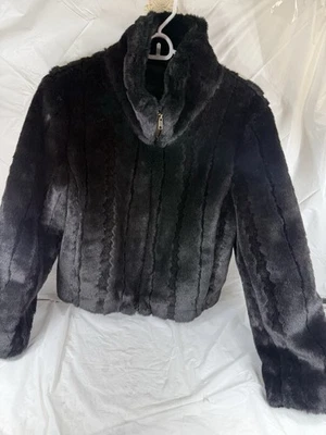 CHAQUETA KRISTEN BLAKE VINTAGE DE PIEL SINTÉTICA PEQUEÑA NEGRA CREMALLERA FRONTAL... Foto 1 de 4