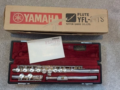 Yamaha YFL-211S Student Flute Original Hard Case and box, Japanese, made in 1980 - Image 1 of 4