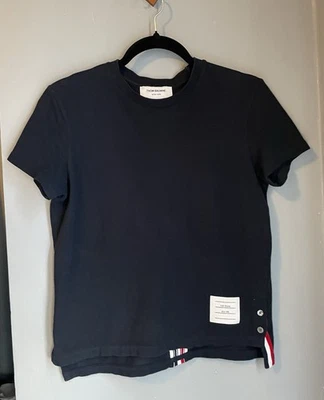 Sudadera Thom Browne Logo Parche Manga Corta Azul Marino Para Mujer 40IT/4US Nueva $450 Foto 1 de 4