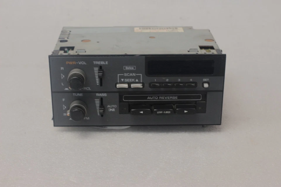 Reproductor de casete AM FM genuino OEM GM Delco 16182701 se adapta a Chevrolet Beretta 1995 Foto 1 de 4