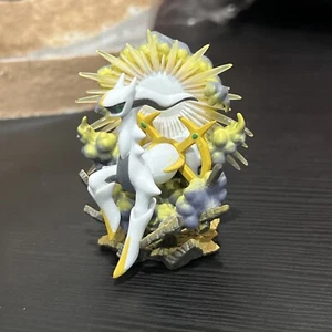 Arceus Figure from Pokemon Arceus V Collection Box - Figure Only - Picture 1 of 1
