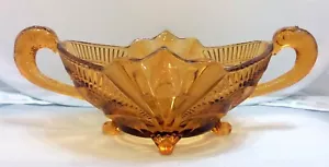 Art Deco AMBER Glass Centerpiece Pelican Bird Flower Decoration - Picture 1 of 12