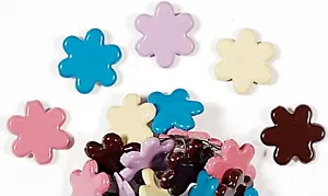 VINTAGE FLOWER BRADS 5 colors Flora Heritage Scrapbooking Card Making Stamping - Foto 1 di 1