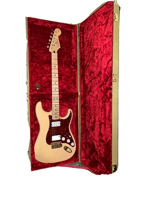 FENDER Deluxe Players Stratocaster 2015 MIM - Image 1 of 4