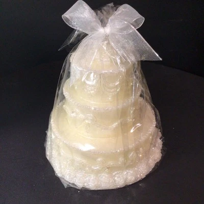 WEDDING CAKE CANDLE, 5" Tall, Single Wick, White, Bow, New In Package - Image 1 of 4