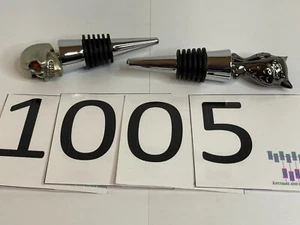 Halloween Set Of 2 Bottle Wine Stoppers Skull W/ Red Stone Eyes & Owl - Picture 1 of 3