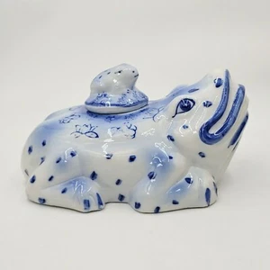 Chinesische blau-weiße Froschdose. Material: Porzellan und Kobalt. Gebraucht. - Bild 1 von 12