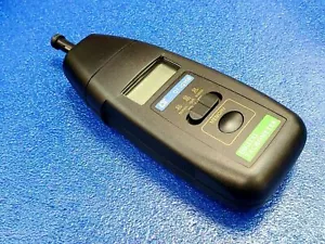 LT LUTRON DT-2235B DIGITAL TACH - PRECISION METAL WORKING HEAVY EQUIPMENT LOT - Picture 1 of 6