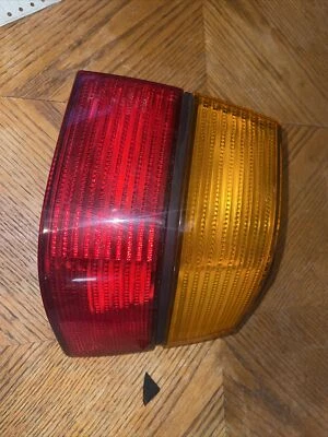Luz trasera derecha Volkswagen Corrado G60 1991 cupé 2 puertas 1,8 L Foto 1 de 4