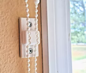 Window Blinds Holder 3 Pack Ball Chain Secures Manages Roller Shades - Picture 1 of 3