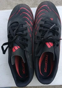 Adidas Fußballschuhe Herren Größe 8 schwarz rot sportliche Outdoorschuhe gebraucht - Bild 1 von 18