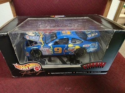 Hot Wheels Racing #9 Cartoon Network Select Vehicles Mattel 1999 1:24 NEW Nadeau - Image 1 of 4