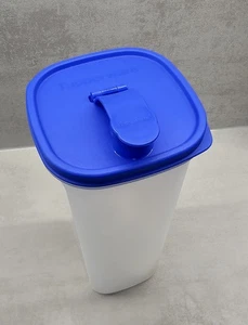 Tupperware Erfrischer 2L Blau Mit Sieb / Pitcher / Kanne - Bild 1 von 4