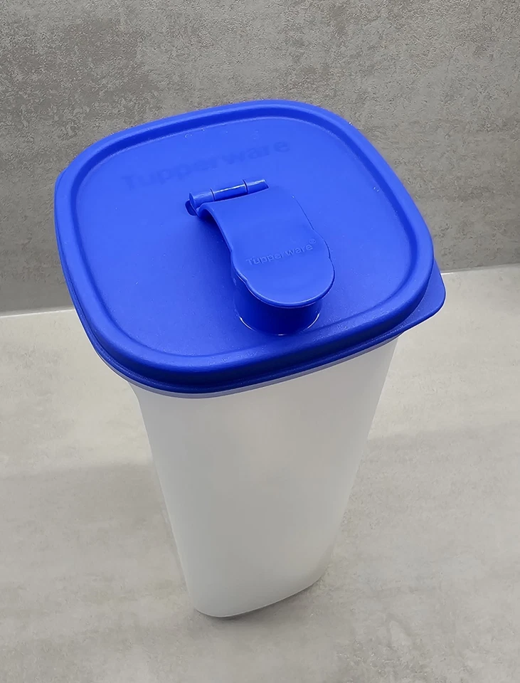 Tupperware Erfrischer 2L Blau Mit Sieb / Pitcher / Kanne - Bild 1 von 4
