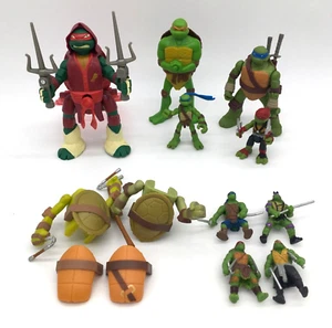 Lote de 14 figuras modernas de tortugas TMNT y piezas de caparazón - Imagen 1 de 13