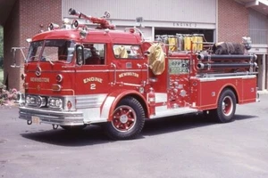 Bomba modelo Mack C Newington CT Engine 2 1965 - aparato contra incendios extensión - Imagen 1 de 1