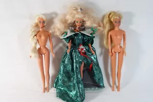 Vintage Barbie Puppen HAPPY HOLIDAY 1995, RAPUNZEL 1994, I DREAM OF JEANNIE 1996 - Bild 1 von 19