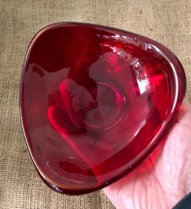 vintage Whitefriars ruby red triangular glass dish #9516 by Geoff Baxter - Picture 1 of 6