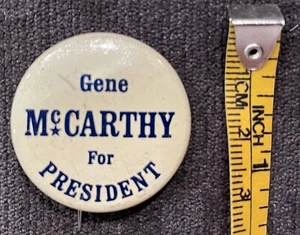 VINTAGE 1968 GENE MCCARTHY FOR PRESIDENT VINTAGE PIN BUTTON BADGE - Picture 1 of 1