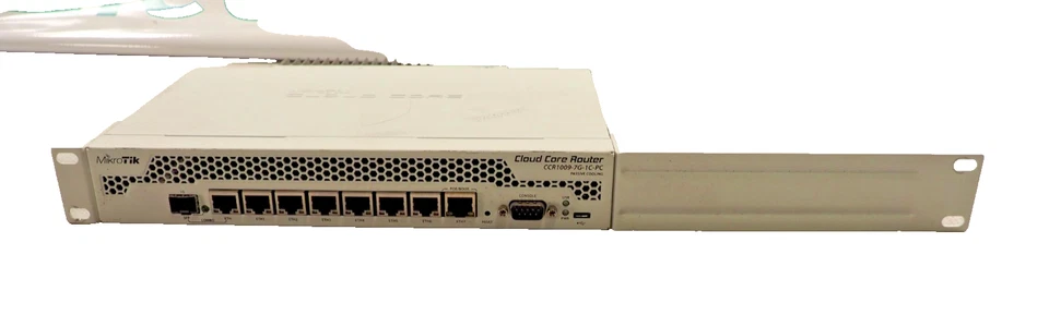 Router Microtik CCR1009-7G-1C-PC Cloud Core SIN FUENTE DE ALIMENTACIÓN Foto 1 de 4