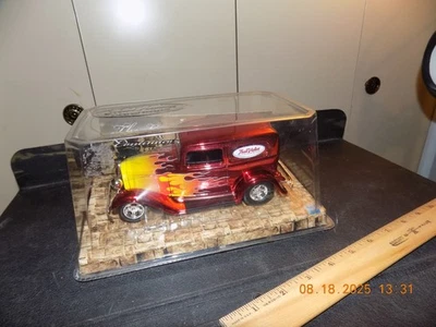 1:24 scale RC2 True Value Collectors Series Ford - Image 1 of 4