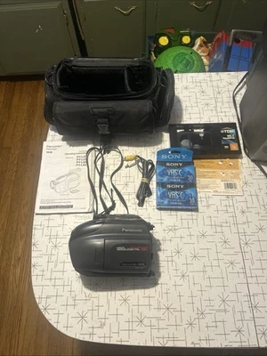 Panasonic Palm Camcorder  PV-L501D Bundle - Tested Works - Image 1 of 4