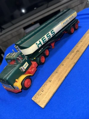 Camión de juguete Hess 1977 semirremolque cisterna de combustible original hecho en Hong Kong Amerada Foto 1 de 4