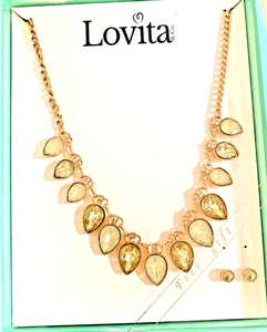 Lovita & Co goldfarben Träne Statement 18" Halskette und Ohrring Set 2 Stck. Neu im Karton - Bild 1 von 11