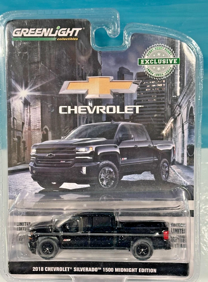 2018 Chevrolet Silverado 1500 Midnight Edition Greenlight Exclusive Collectable - Image 1 of 1