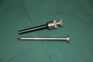 Karl Storz 26020 AJ Cannula + Obturator Trocar 10x90mm with Trap door valve - Bild 1 von 1