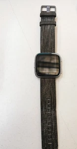 FITBIT SMART WATCH FB505 Grey - SCREEN BROKEN & BURNT - Bild 1 von 2