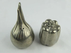 Vintage Kirk Stieff Pewter Salt & Pepper Shaker Set Vegetables Onion Pepper - Picture 1 of 6