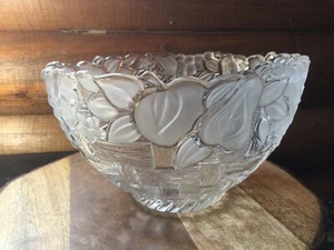 Glass Basketweave Fruit Bowl Frosted Decor Farmhouse Decor - Picture 1 of 2