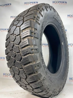 Juego de 2 neumáticos usados Cooper Discoverer Rugged Trek P255/70R18 116 calidad T 8/32 Foto 1 de 4
